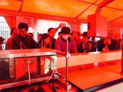 探索AI前沿技術(shù) 趨勢(shì)、挑戰(zhàn)與交流平臺(tái)